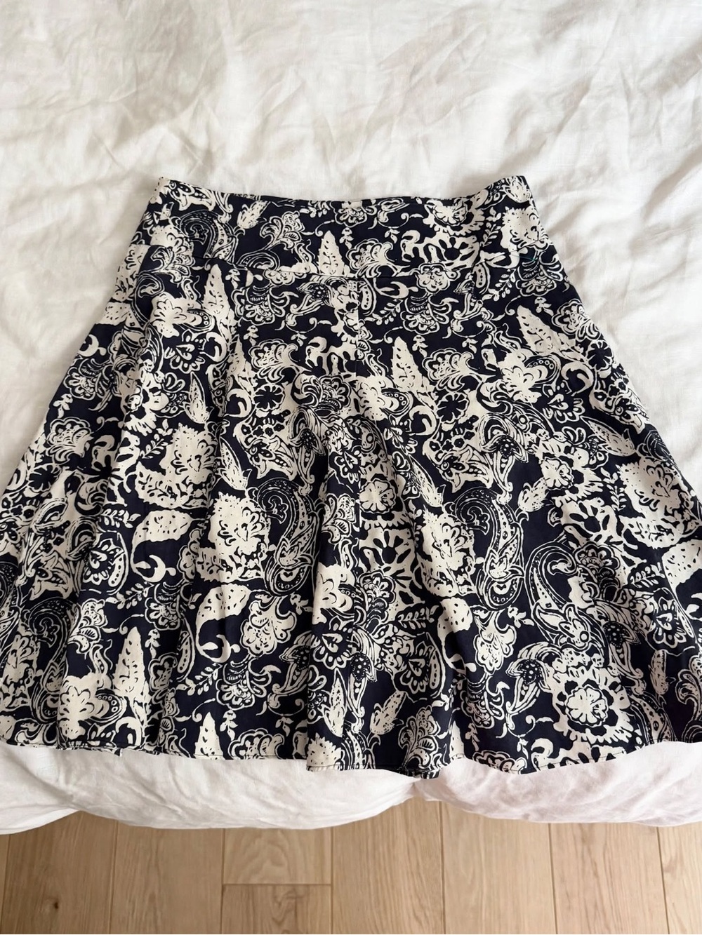 Women's Navy and White Floral A-Line Skirt - Picture 2 of 6